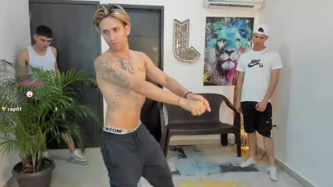 voyeurism_guys online show from 09-23-25, 11:08