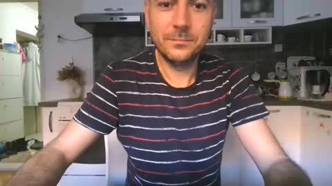 Snapshot of vozd chatting on 05-18-26, 02:01 sweetcock online show from 05-18-26, 02:01