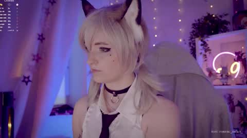 Snapshot of vronnier chatting on 09-18-25, 03:58 vronnier online show from 09-18-25, 03:58