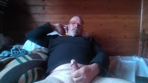 Snapshot of vuda77 chatting on 02-27-25, 01:38 oscar online show from 02-27-25, 01:38