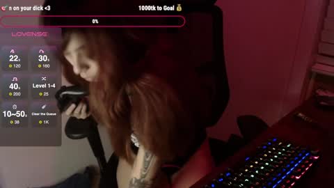 Snapshot of vvikki696996 chatting on 01-03-25, 10:41  Vikki y Valeria  online show from 01-03-25, 10:41