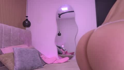 Snapshot of vvioleta_ chatting on 06-09-26, 03:18 Violeta online show from 06-09-26, 03:18