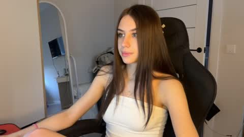 Arina online show from 04-17-26, 09:45