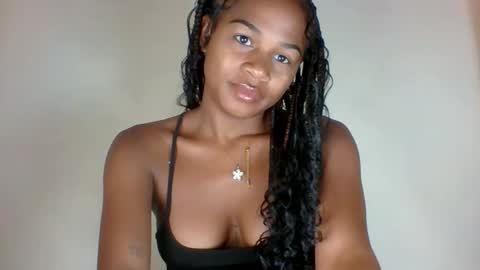 Snapshot of vynarahot chatting on 05-05-26, 07:27 vynarahot online show from 05-05-26, 07:27