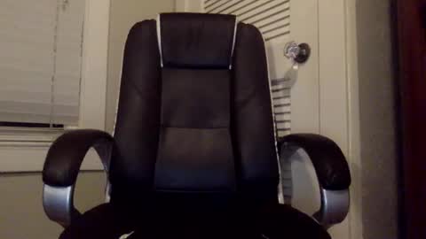 Snapshot of w988358 chatting on 02-02-25, 03:32 w111111 online show from 02-02-25, 03:32