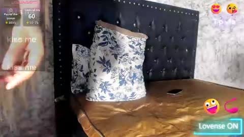 Snapshot of wakanda671501 chatting on 06-29-26, 06:30 Jhon online show from 06-29-26, 06:30