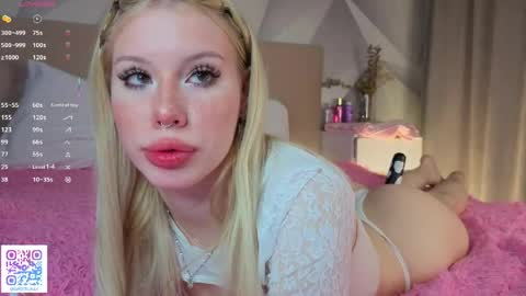 Snapshot of waki_fuckie chatting on 04-24-26, 06:43 Lina online show from 04-24-26, 06:43