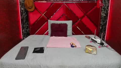 waleska   online show from 11-11-25, 12:05