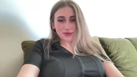 walkiria19 online show from 05-23-26, 04:22