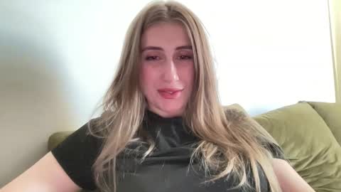 walkiria19 online show from 05-25-26, 05:19