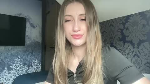 walkiria19 online show from 06-21-26, 07:44