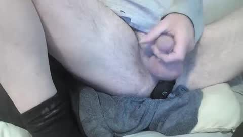 Snapshot of walksindarkness chatting on 09-30-25, 04:17 walksindarkness online show from 09-30-25, 04:17