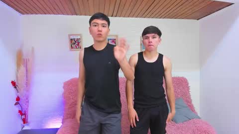 Hi  I am Venus kloy Thiago online show from 09-18-25, 02:13