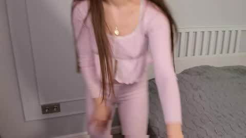 wandaburn online show from 12-06-24, 04:25