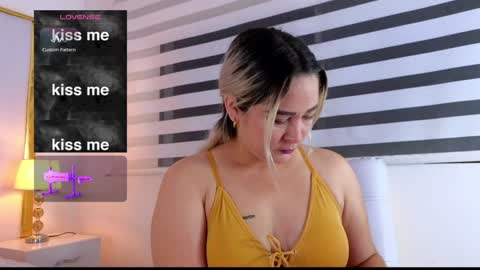 Snapshot of wandahairymilf chatting on 01-30-25, 04:27 Wanda online show from 01-30-25, 04:27
