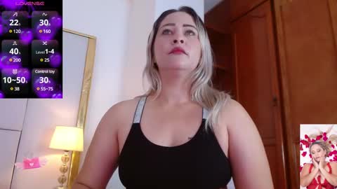 Snapshot of wandahairymilf chatting on 02-27-25, 04:09 Wanda online show from 02-27-25, 04:09