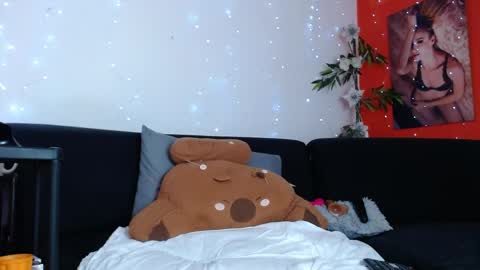 Wanda online show from 04-21-26, 06:31