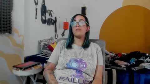 Snapshot of waningrosee chatting on 01-06-25, 06:20 Waningrose Lu online show from 01-06-25, 06:20