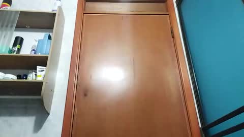 Snapshot of waningrosee chatting on 01-21-25, 06:02 Waningrose Lu online show from 01-21-25, 06:02