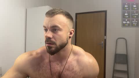 Snapshot of wannaseeyourface chatting on 02-07-25, 11:01 new online show from 02-07-25, 11:01