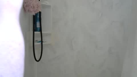 Snapshot of wantingmore88 chatting on 09-29-25, 04:56 wantingmore88 online show from 09-29-25, 04:56