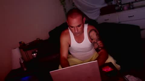 wantmymantofukme online show from 11-14-25, 01:10