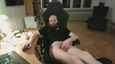 wantsahug online show from 02-18-26, 01:34