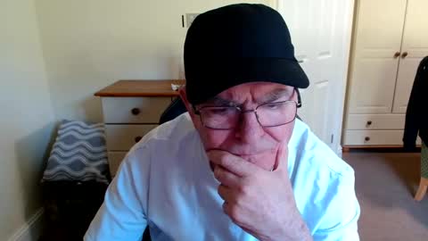 Snapshot of wanttobefree90 chatting on 06-03-26, 05:29 wanttobefree90 online show from 06-03-26, 05:29