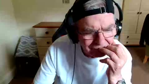 Snapshot of wanttobefree90 chatting on 06-04-26, 07:36 wanttobefree90 online show from 06-04-26, 07:36