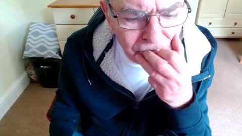 Snapshot of wanttobefree90 chatting on 06-06-26, 10:09 wanttobefree90 online show from 06-06-26, 10:09