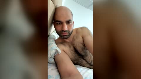 waqasshaukat762 online show from 04-15-26, 10:10