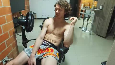 Warren Kener online show from 02-05-26, 04:39