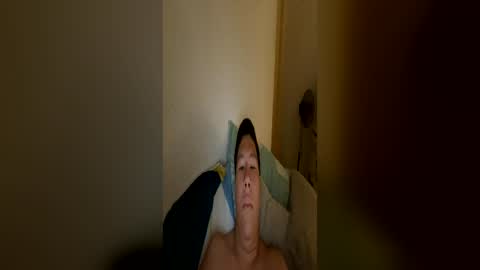 Snapshot of washbag14 chatting on 06-12-26, 12:26 washbag14 online show from 06-12-26, 12:26