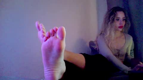 Snapshot of watchangel chatting on 02-13-25, 07:13 Angel A online show from 02-13-25, 07:13