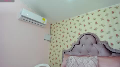 Snapshot of watson_crystal00 chatting on 06-25-26, 01:59 Milf Latina online show from 06-25-26, 01:59