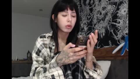 Mina online show from 06-18-26, 04:00