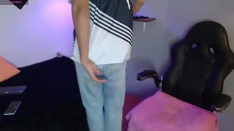 Snapshot of wayath chatting on 06-28-26, 11:16 Wayath online show from 06-28-26, 11:16