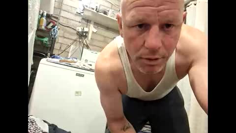 wcnmail24 online show from 02-18-26, 05:36