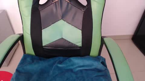 Trixie 3 online show from 02-05-26, 09:41