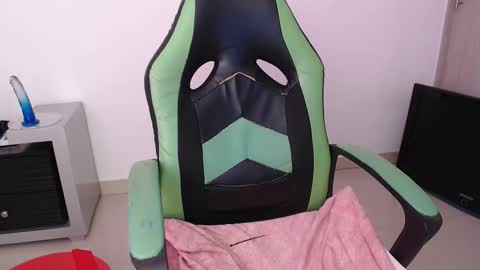 Trixie 3 online show from 03-07-26, 08:17