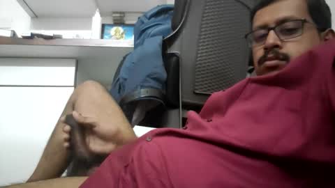 sexyguy online show from 04-01-26, 01:52