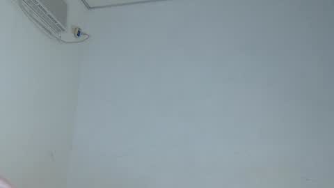 Snapshot of webcamjl chatting on 01-13-25, 10:35 Balruk online show from 01-13-25, 10:35