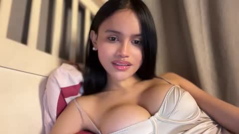 Maggie online show from 02-08-26, 04:32