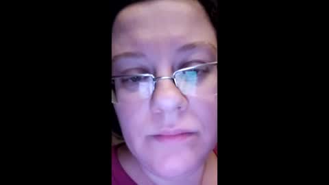 Snapshot of webgirl2 chatting on 01-09-25, 01:18 Marina online show from 01-09-25, 01:18