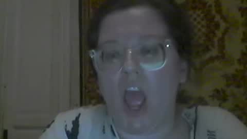 Snapshot of webgirl2 chatting on 09-15-25, 09:37 Marina online show from 09-15-25, 09:37