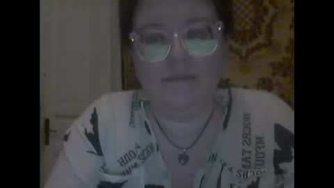 Snapshot of webgirl2 chatting on 09-16-25, 09:05 Marina online show from 09-16-25, 09:05