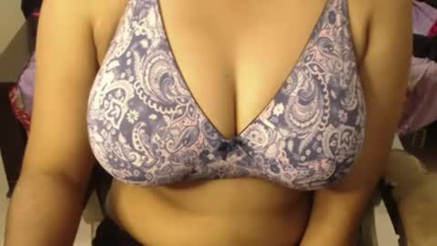 Snapshot of webshowxxx chatting on 06-25-26, 08:02 mina online show from 06-25-26, 08:02