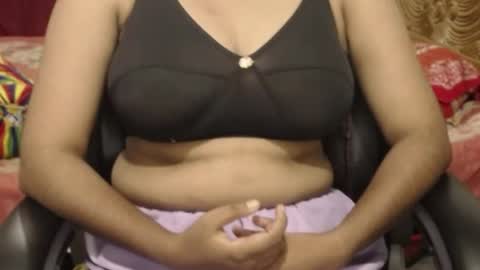 Snapshot of webshowxxx chatting on 07-28-26, 11:28 mina online show from 07-28-26, 11:28