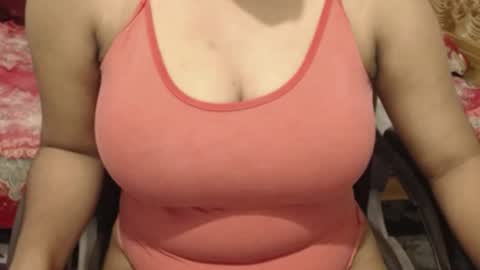 Snapshot of webshowxxx chatting on 08-04-26, 12:47 mina online show from 08-04-26, 12:47