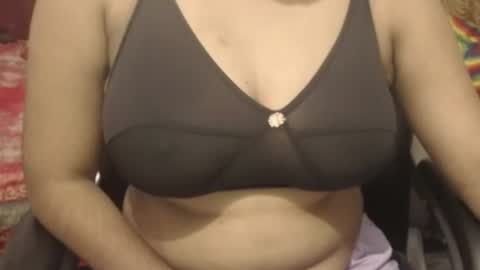 Snapshot of webshowxxx chatting on 08-06-26, 01:57 mina online show from 08-06-26, 01:57